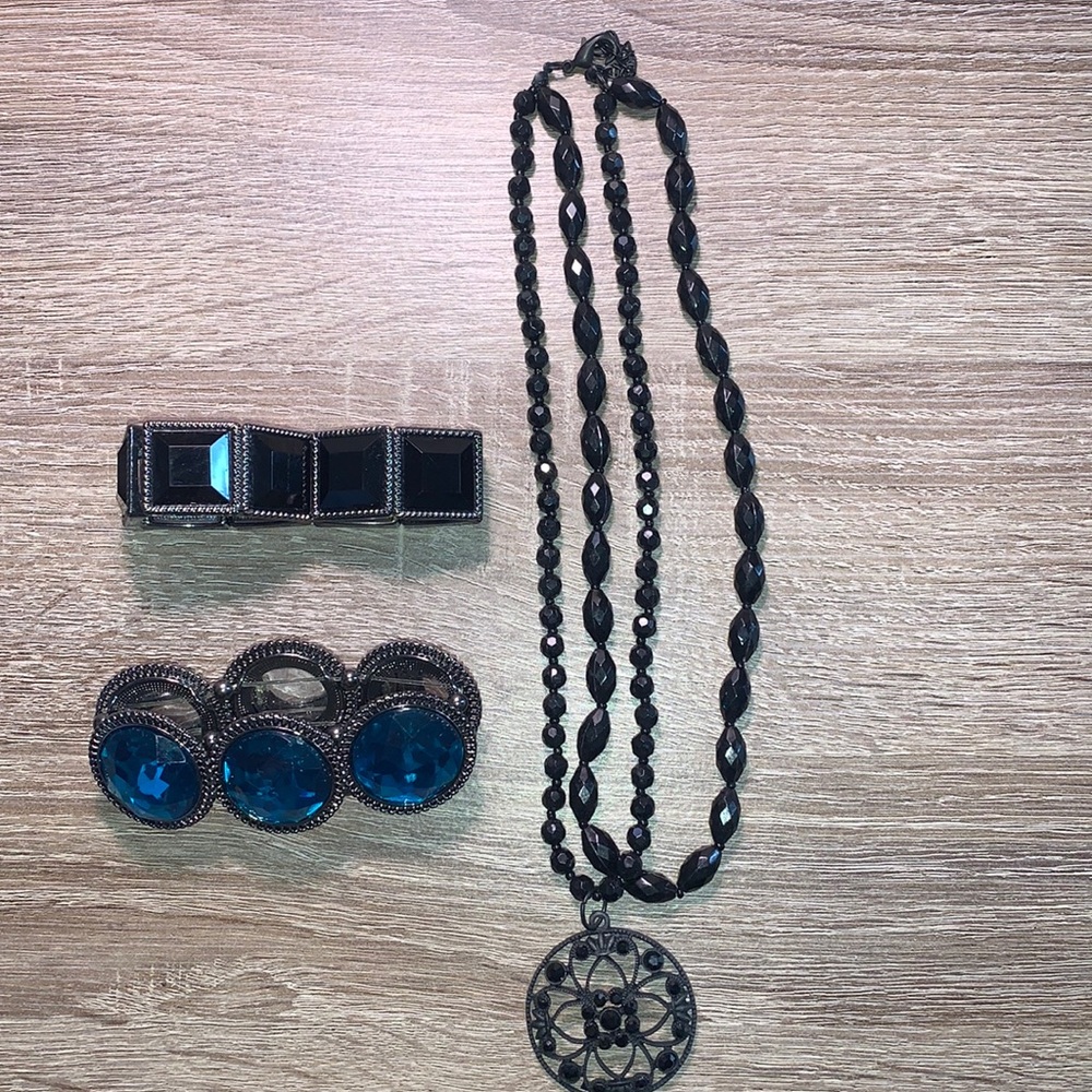 Necklace, Bracelets and Earrings Bundle